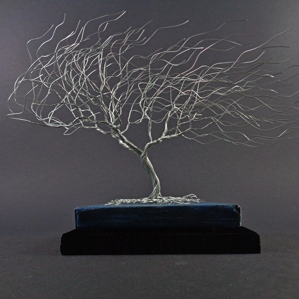 Συρμάτινο Γλυπτό "Ανεμοδαρμένο Δέντρο" σε Μπλε Βάση - ξύλο, μέταλλο, δέντρο της ζωής, διακοσμητικά
