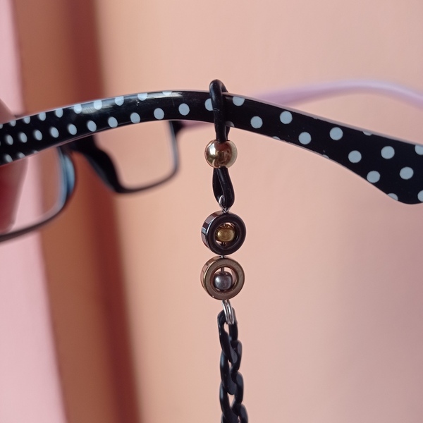 Αλυσίδα αλουμινίου μαύρη με χρυσές και ασημένιες λεπτομέρειες για γυαλιά ή μάσκα - statement, αλυσίδες, γυαλιά ηλίου
