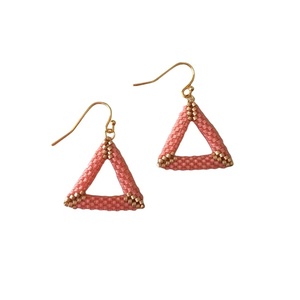 Εντυπωσιακά σκουλαρίκια miyuki 3d τρίγωνο rose pink midi - γυαλί, χάντρες, απαραίτητα καλοκαιρινά αξεσουάρ, κρεμαστά, μεγάλα