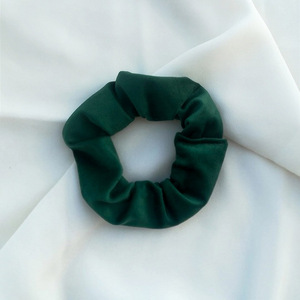 Dark green velvet petal scrunchie - ύφασμα, βελούδο, λαστιχάκια μαλλιών
