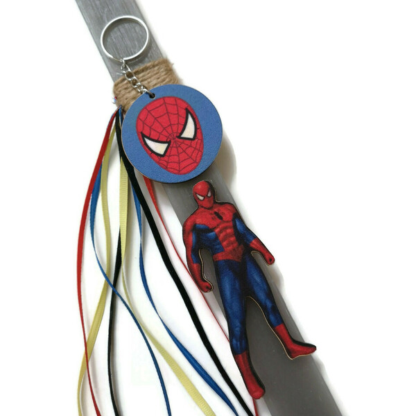 Αρωματική γκρι λαμπάδα με ξύλινη φιγούρα υπηρήρωα Spiderman και αντίστοιχο μπρελόκ, 32 εκατοστά. - αγόρι, λαμπάδες, για παιδιά, για εφήβους, σούπερ ήρωες - 3