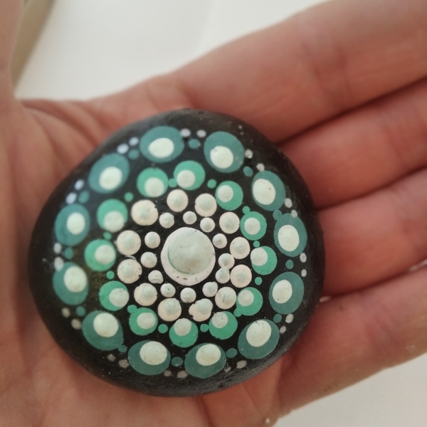 Σετ 3 πετρών, ζωγραφισμένων με τεχνική Mandala / πράσινο /6εκ - ζωγραφισμένα στο χέρι, πέτρα, διακοσμητικές πέτρες, σετ δώρου - 4