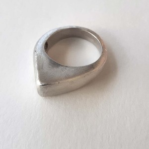 Ασημένιο δαχτυλίδι με τριγωνική μύτη - ασήμι, μοντέρνο, γεωμετρικά σχέδια, σταθερά