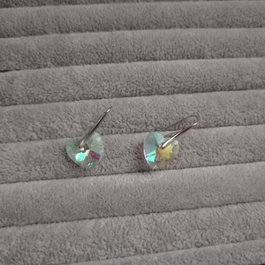 Επαργυρωμενα σκουλαρικια απο ορειχαλκο με κρυσταλλα rainbow μηκος 3 cm - ορείχαλκος, καρδιά, επάργυρα, swarovski, κρεμαστά - 5