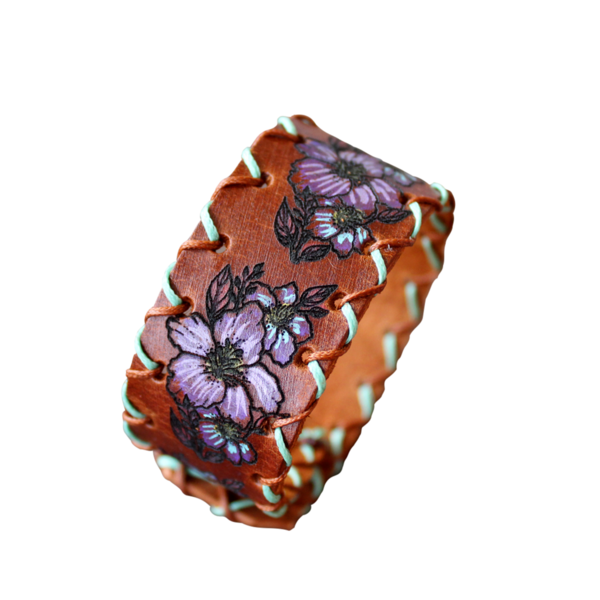 Φαρδύ Καφέ Δερμάτινο Γυναικείο Βραχιόλι Μωβ Φλοράλ, 20 Χ 3 εκ - δέρμα, λουλούδι, boho, φαρδιά, φθηνά