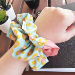 Scrunchie classic leopard mint - ύφασμα, χειροποίητα, λαστιχάκια μαλλιών - 2