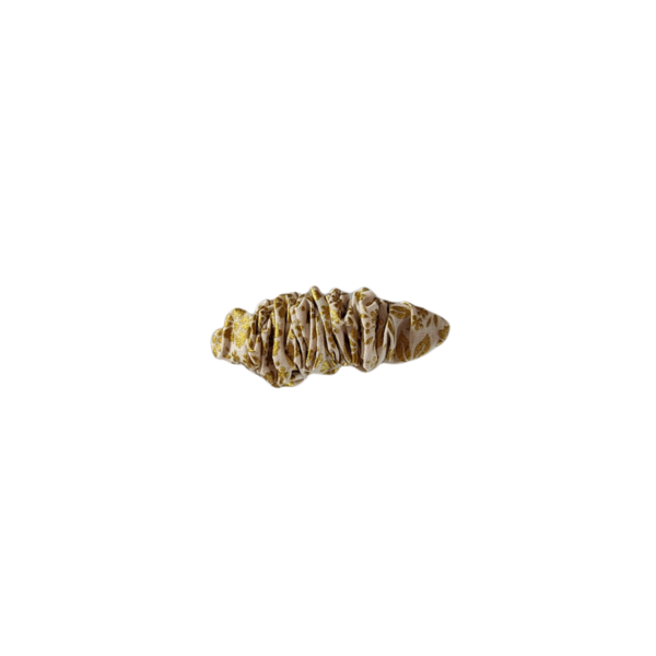 Χειροποίητη υφασματινη scrunchie μπαρετα μαλλιών κοκαλάκι με χρυσά λουλουδια 1τμχ 8cm - ύφασμα, vintage, δώρα για γυναίκες, hair clips