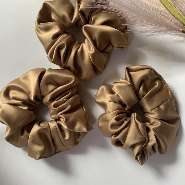 Gold satin scrunchie - ύφασμα, λαστιχάκια μαλλιών - 2