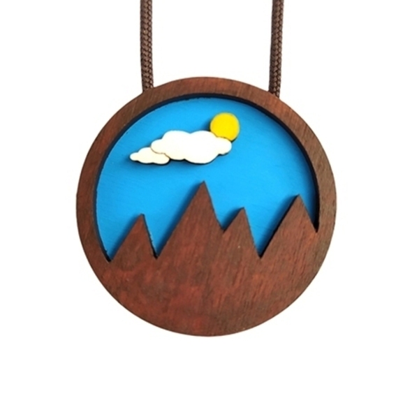Στρογγυλό Χειροποίητο Ξύλινο Μενταγιόν, Τρισδιάστατη Απεικόνιση, Ορεινό Τοπίο, Ουρανός Διάμετρος 4.5 εκ - ξύλο, γυναικεία, απαραίτητα καλοκαιρινά αξεσουάρ, μενταγιόν