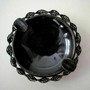 Vintage στρογγυλά μαύρα τασάκια - 4 διαθέσιμα τεμάχια - γυαλί, σπίτι, μέταλλο - 5