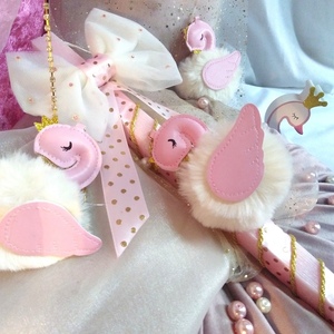 Λαμπάδα για κορίτσι ροζ με γούνινο κύκνο 39cm - λαμπάδες, κύκνος, για παιδιά - 4