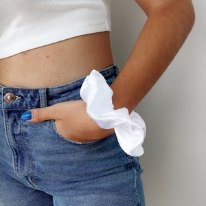 Heavenly |Handmade Satin Scrunchie - ύφασμα, λαστιχάκια μαλλιών, φθηνά