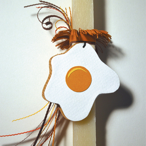 Λαμπάδα χειροποίητη με αυγό "μάτι" από χαρτόνι και χαρτί - λαμπάδες, για ενήλικες, για εφήβους