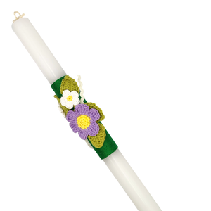 Λευκή λαμπάδα 36εκ με πλεκτά λουλούδια σε λευκό και λιλά χρώμα - κορίτσι, λουλούδια, λαμπάδες, για ενήλικες, για εφήβους - 2