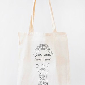 Εκρού υφασμάτινη τσάντα ( 37cmX41cm) ζωγραφισμένη στο χέρι - tote, all day, ύφασμα, ώμου, πάνινες τσάντες