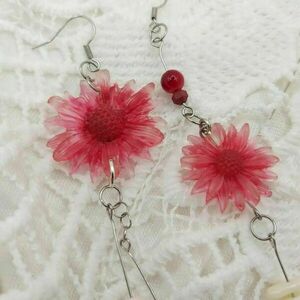 Σκουλαρίκια boho από υγρό γυαλί σε σχήμα λουλούδι με ημιπολύτιμες χάντρες - κόκκινο - γυαλί, χάντρες, ατσάλι, boho, κρεμαστά, ανοιξιάτικα λουλούδια - 2