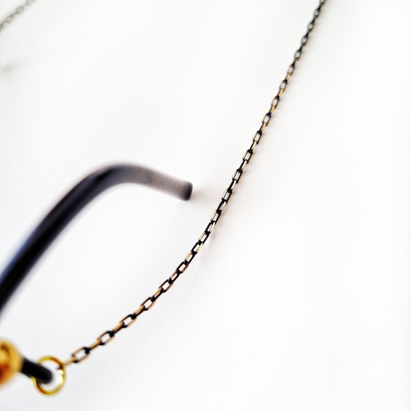 Αλυσίδα για γυαλιά με λεπτή αλυσίδα μαύρη-χρυσή 67 εκ. - αλυσίδες