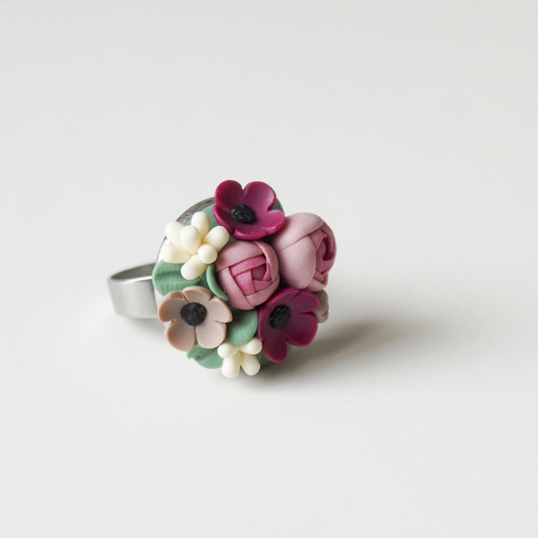 Δαχτυλίδι με λουλουδάτο μπουκέτο από πολυμερικό πηλό - πηλός, λουλούδι, αυξομειούμενα, ανοιξιάτικα λουλούδια - 2