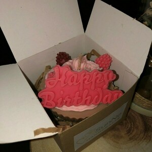 Cupcake από φυτικό κερί σόγιας Happy Birthday - αρωματικά κεριά - 3