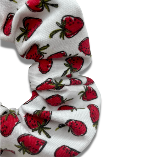 Strawberries scrunchie - ύφασμα, βαμβάκι, λαστιχάκια μαλλιών - 2