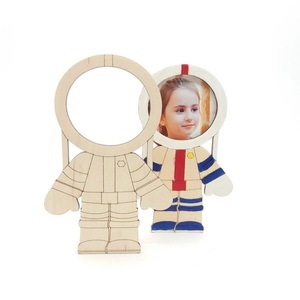 Αστροναύτης ξύλινη φιγούρα διακοσμητική - 1 τεμάχιο - διακοσμητικό παιδικού δωματίου, υλικά κατασκευών