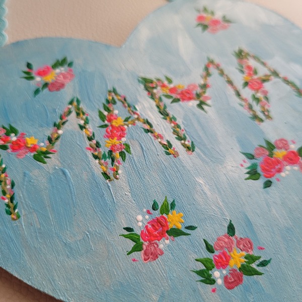 Ξύλινη γαλάζια καρδιά "μαμά" 15*14 cm ζωγραφισμένη στο χέρι - ζωγραφισμένα στο χέρι, καρδιά, μαμά, διακοσμητικά - 4