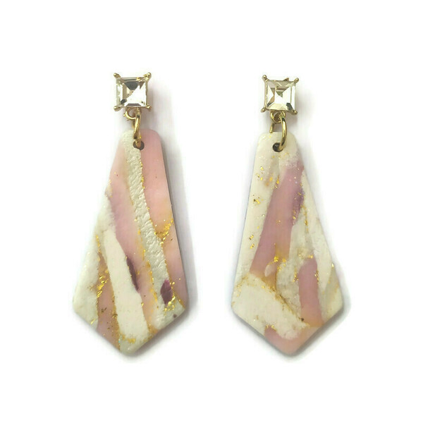 Romance marble - Σκουλαρίκια ties με εφέ μαρμάρου σε ροζ - λευκές αποχρώσεις με διάφανα κρύσταλλα - κρύσταλλα, πηλός, μπρούντζος, κρεμαστά, καρφάκι