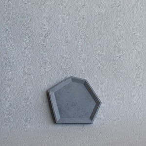 Διακοσμητικός Ασύμμετρος Δίσκος από τσιμέντο Γκρι 13.5cm | Concrete - δίσκος, τσιμέντο, πιατάκια & δίσκοι