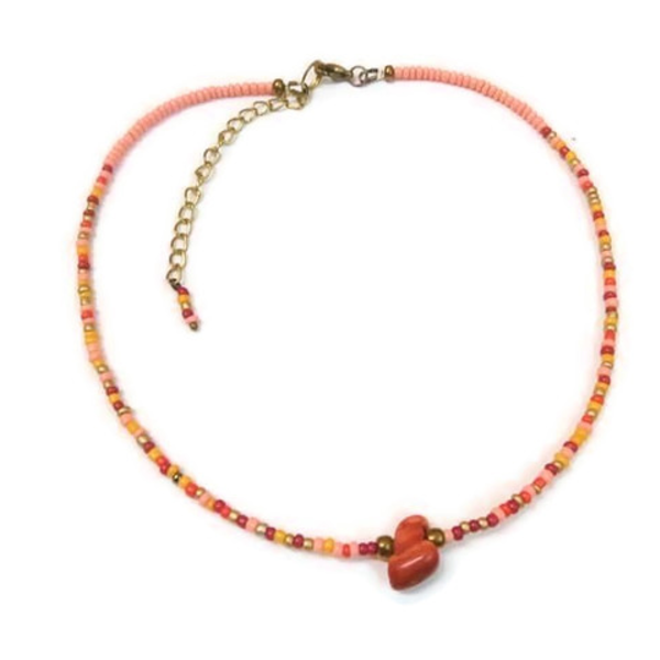 Χειροποιητο Γυναικειο Κολιε με κοράλλι και πολιχρομες χαντρες . Με Ρυθμιζόμενο κούμπωμα σε μπρουτζινο χρωμα. Μήκος - 36 cm + 7cm αλυσιδα. - κοράλλι, τσόκερ, χάντρες, κοντά, seed beads