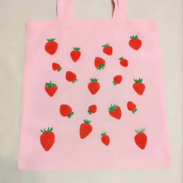 Πάνινη τσάντα ώμου ζωγραφίσμενη στο χέρι ❤️ φράουλες - ύφασμα, ώμου, all day, tote, πάνινες τσάντες