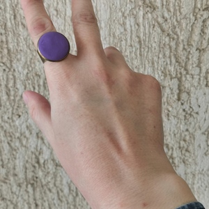 Δαχτυλίδι με γέμισμα από πηλό μωβ. - χαλκός, μεγάλα, αυξομειούμενα, φθηνά - 3