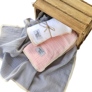 Πάνες αγκαλιάς από βαμβακερή μουσελίνα με δαντέλα, 3 τμχ., 0.65 x 65cm. - "Lacy Nappies_" - κορίτσι, αγόρι, δώρα για βάπτιση, προίκα μωρού, σετ δώρου