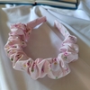 Tiny 20220516200632 6b278365 cheiropoiiti yfasmatini scrunchie