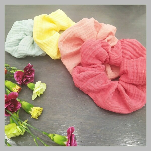 3 scrunchies χειροποίητα σε ροζ, κοραλί, μέντα κίτρινο, άσπρο κτλ - ύφασμα, λαστιχάκια μαλλιών