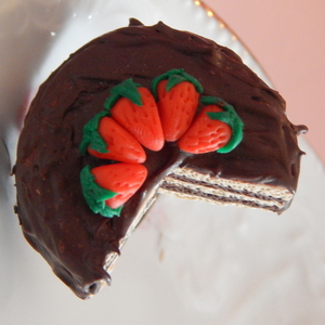 Τούρτα σοκολάτας με φράουλες/ κολιέ/ αλυσίδα/μεγάλο/ πολυμερικός πηλός - πηλός, μακριά, candy, μενταγιόν - 4