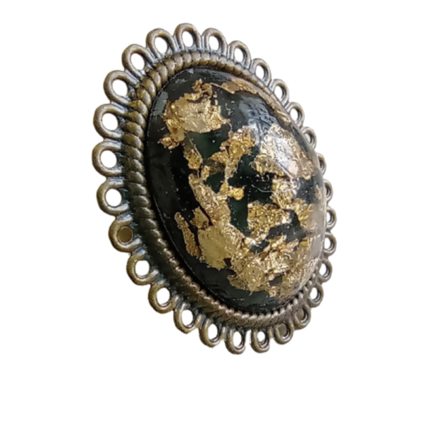 Δαχτυλίδι σε οβάλ μπρούτζινη βάση και καμπουσον με φύλλα χρυσού - ημιπολύτιμες πέτρες, γυαλί, μπρούντζος, μεγάλα, αυξομειούμενα