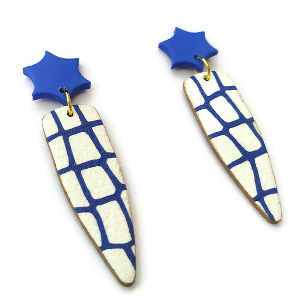 Cyclades - Σκουλαρίκια ασπίδες με μπλε - λευκό πηλό και μπλε αστεράκια - αστέρι, πηλός, ατσάλι, κρεμαστά, καρφάκι - 2