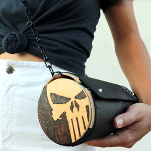 Punisher Skull - Δερμάτινη τσάντα, μαύρο χρώμα, 25x11x11 - δέρμα, ξύλο, χιαστί, all day, μικρές