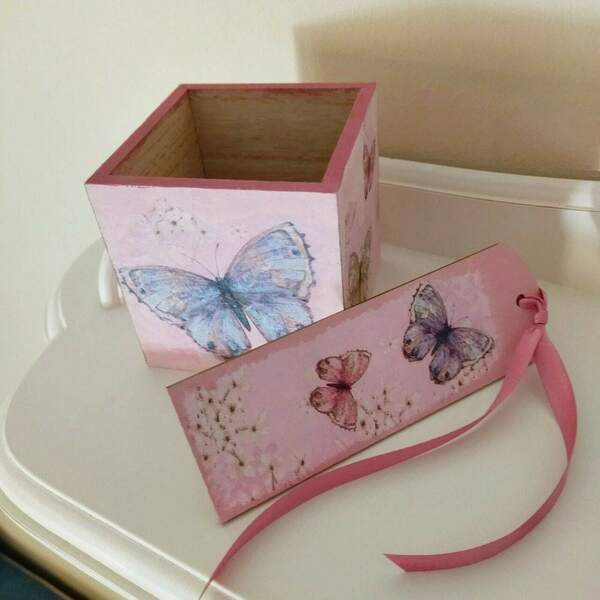 Μολυβοθήκη ξύλινη 9x9 εκατοστά με πεταλούδες - πεταλούδα, δώρα για δασκάλες, αξεσουάρ γραφείου - 3