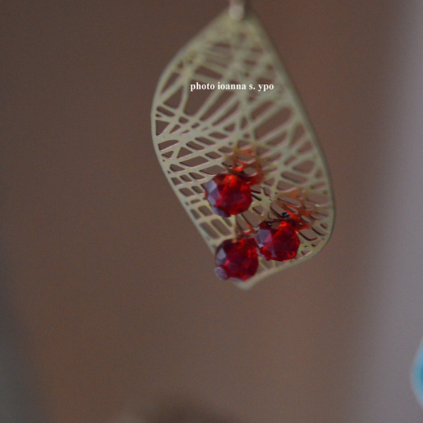 Φθινοπωρινά Φύλλα Χρυσά Μικρά Σκουλαρίκια Γυναικεία Μεταλλικά με Κόκκινες Γυάλινες Χάντρες - χαλκός, δάκρυ, μικρά, boho, κρεμαστά - 3