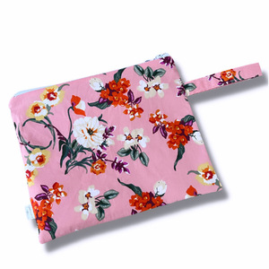 Pink floral water resistant pouch bag - χειρός, φλοράλ, ύφασμα, μικρές, θαλάσσης
