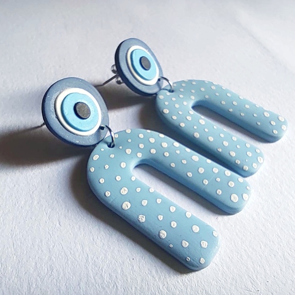 Σκουλαρίκια από πολυμερικό πηλό ματάκι γαλάζιο polka dots - γυναικεία, πηλός, κρεμαστά, ματάκια - 3
