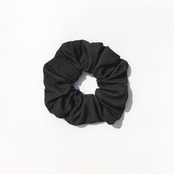Χειροποίητο μαύρο scrunchie με glitter - ύφασμα, λαστιχάκια μαλλιών
