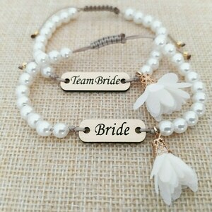 Bride team bride bracelets με περλα και πλεξιγκλάς ταυτότητα σε σετ των 6 - 3