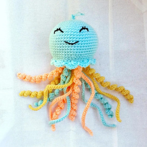 Πλεκτό amigurumi κουκλακι μέδουσα για βρέφη - μέγεθος medium - δώρα για βάπτιση, λούτρινα, amigurumi, δώρα για μωρά