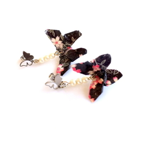 Σκουλαρίκια origami πεταλούδες πολύχρωμες με λευκές χάντρες - μήκος 5.0εκ. - χαρτί, πεταλούδα, χάντρες, κρεμαστά - 2