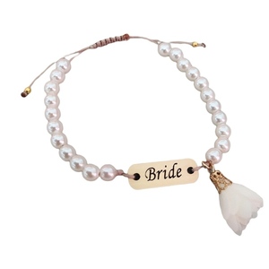 Bride bracelet βραχιόλι με πέρλες και πλεξιγκλάς ταυτότητα για τη μέλλουσα νύφη