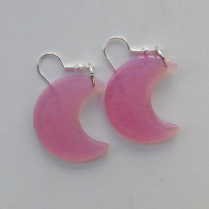 Σκουλαρίκια από ρητίνη - μισοφέγγαρο 3 εκ. σε ιριδίζον μωβ-ροζ - γυαλί, ρητίνη, φεγγάρι, κρεμαστά, γάντζος