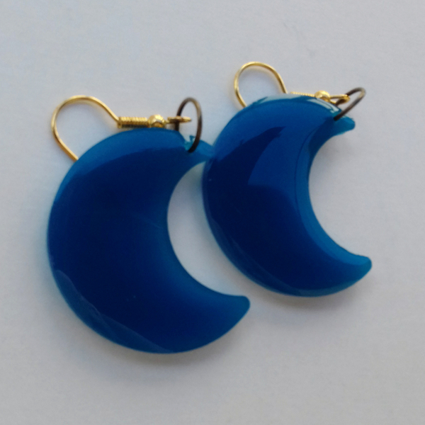 Σκουλαρίκια από ρητίνη - μισοφέγγαρο 3 εκ. σε μπλε - γυαλί, ρητίνη, φεγγάρι, κρεμαστά, γάντζος - 2