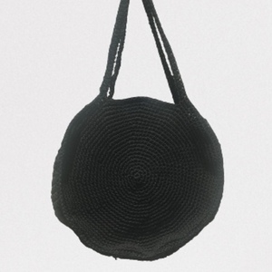Πλέκτη μαύρη τσάντα στρογγυλή - νήμα, ώμου, all day, πλεκτές τσάντες